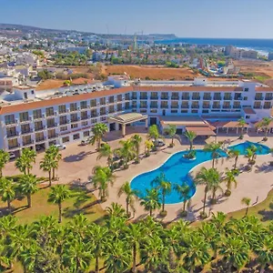 **** Hotell Anmaria & Cypern